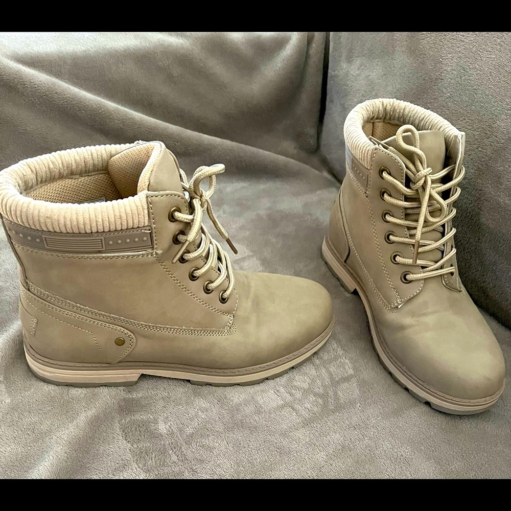 Tan combat boots size 8